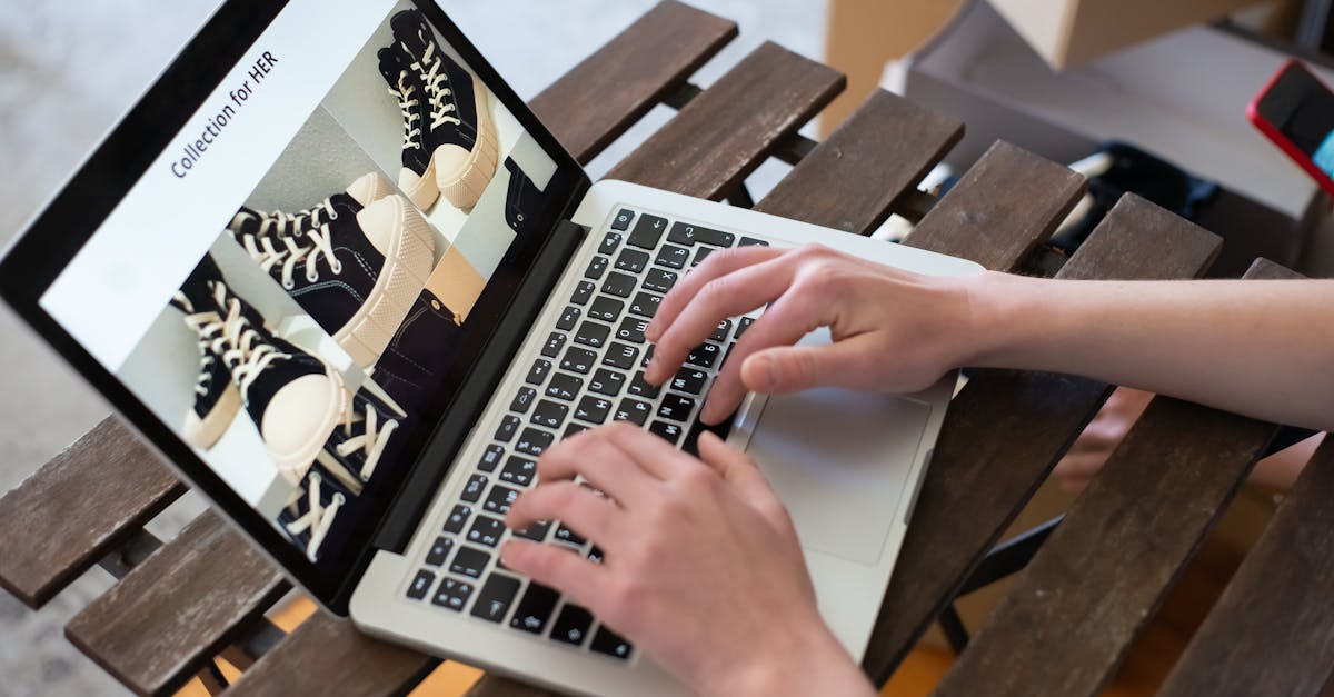 The Complete Guide to Custom Software Development for E-commerce & Retail Businesses